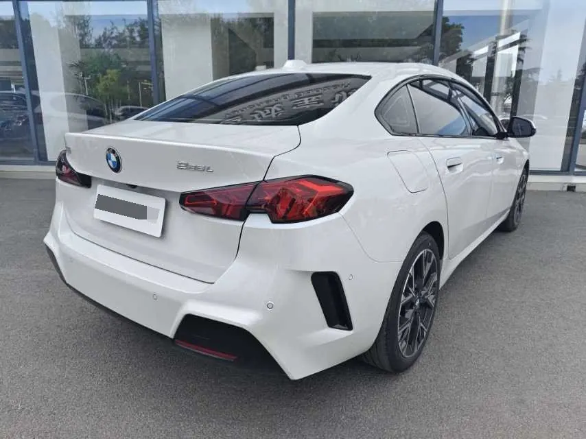 BMW 2 Series 2025 225L 2.0T M Sports Suit Automatic Gear 5