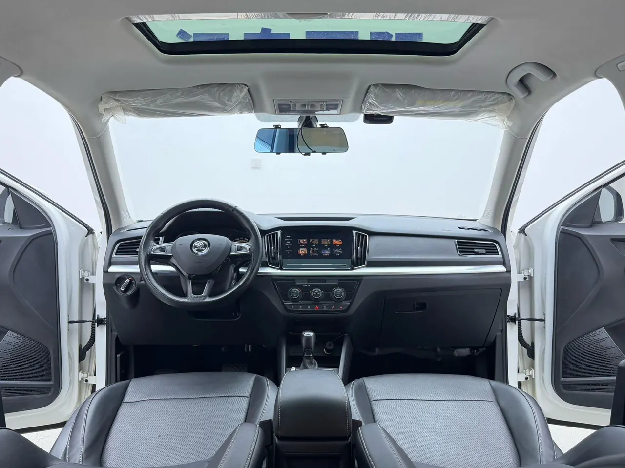 Skoda 2022 Komick 1.5 Comfortable Edition Automatic Gear 11