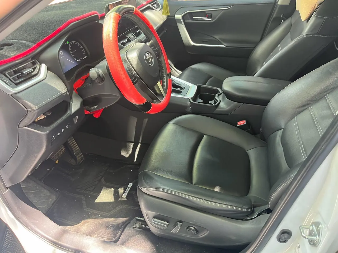 Toyota 2023 RAV4 Rongbo 2.0 Stepless Two-Drive Fashion Edition Automatic Gear 5
