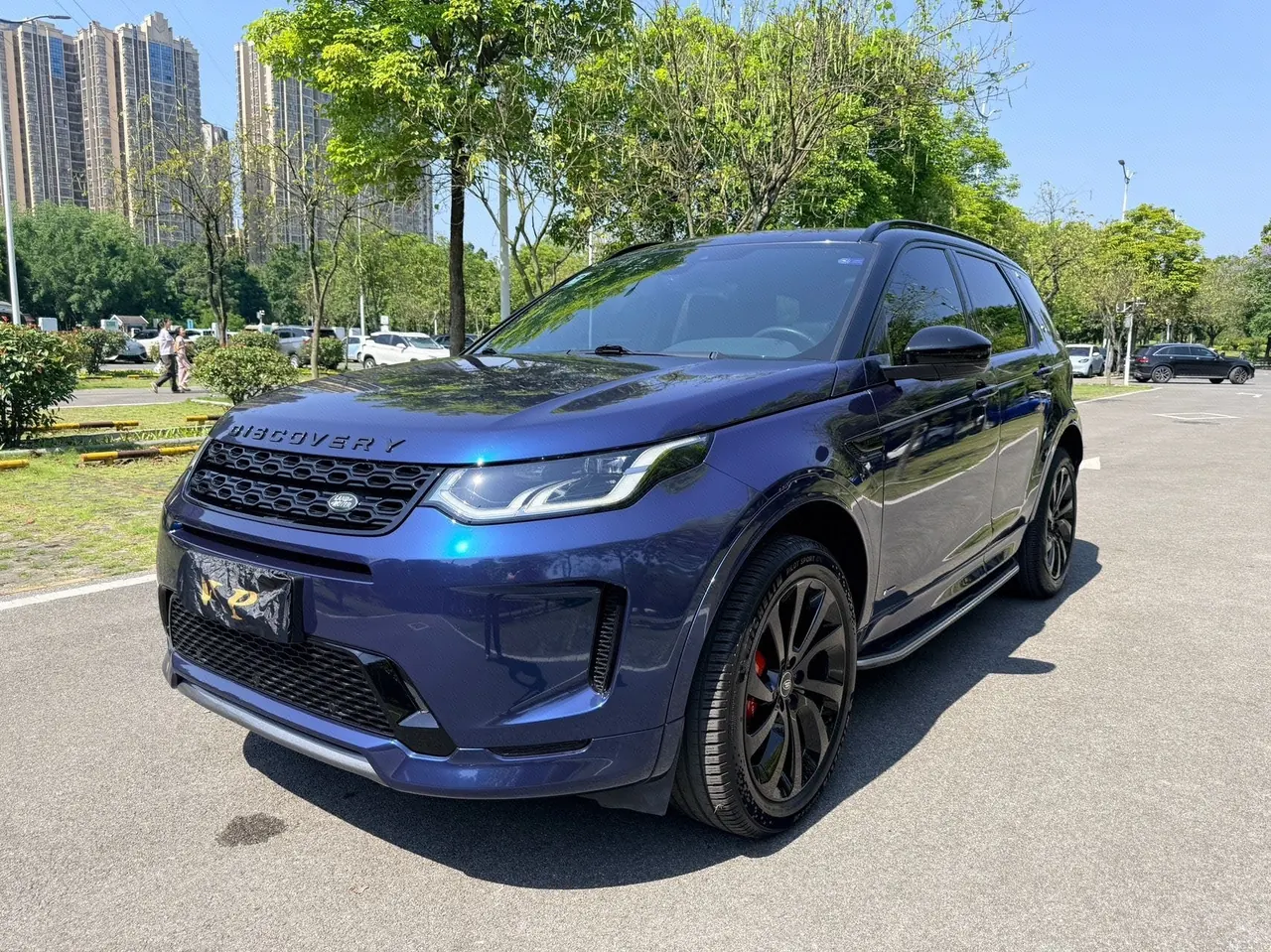 Open image lightbox: Land Rover 2021 Discovery Sports Edition 48V 2.0T 249PS R-Dynamic SE Performance Technology Edition 5-seat Automatic Gear