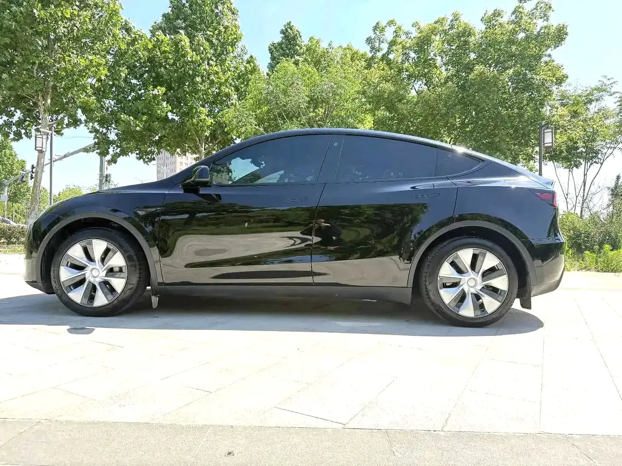Tesla 2022 Model Y rear-wheel drive version (facelift) automatic gear 5