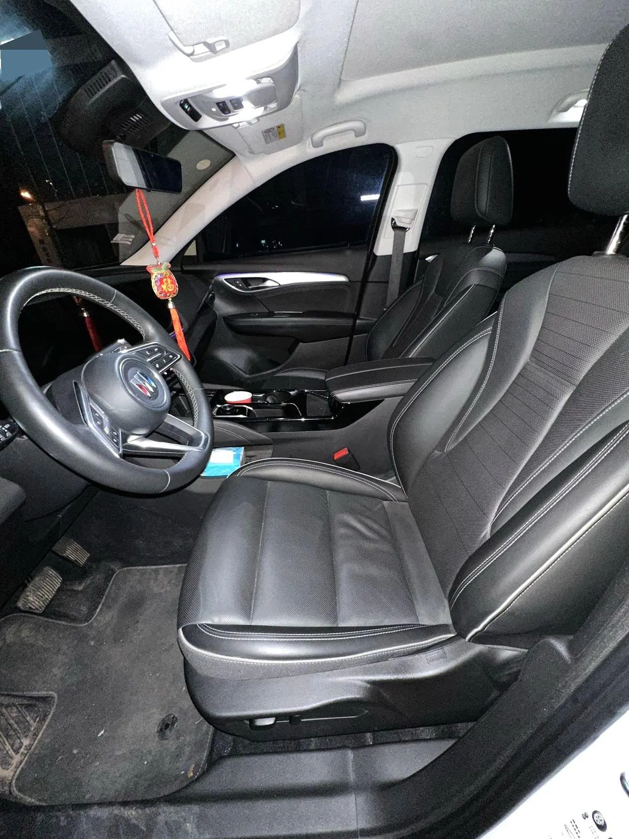 Buick 2025 Angkewei Plus 2.0T 28T Two-Drive Platinum Edition Automatic Gear 3