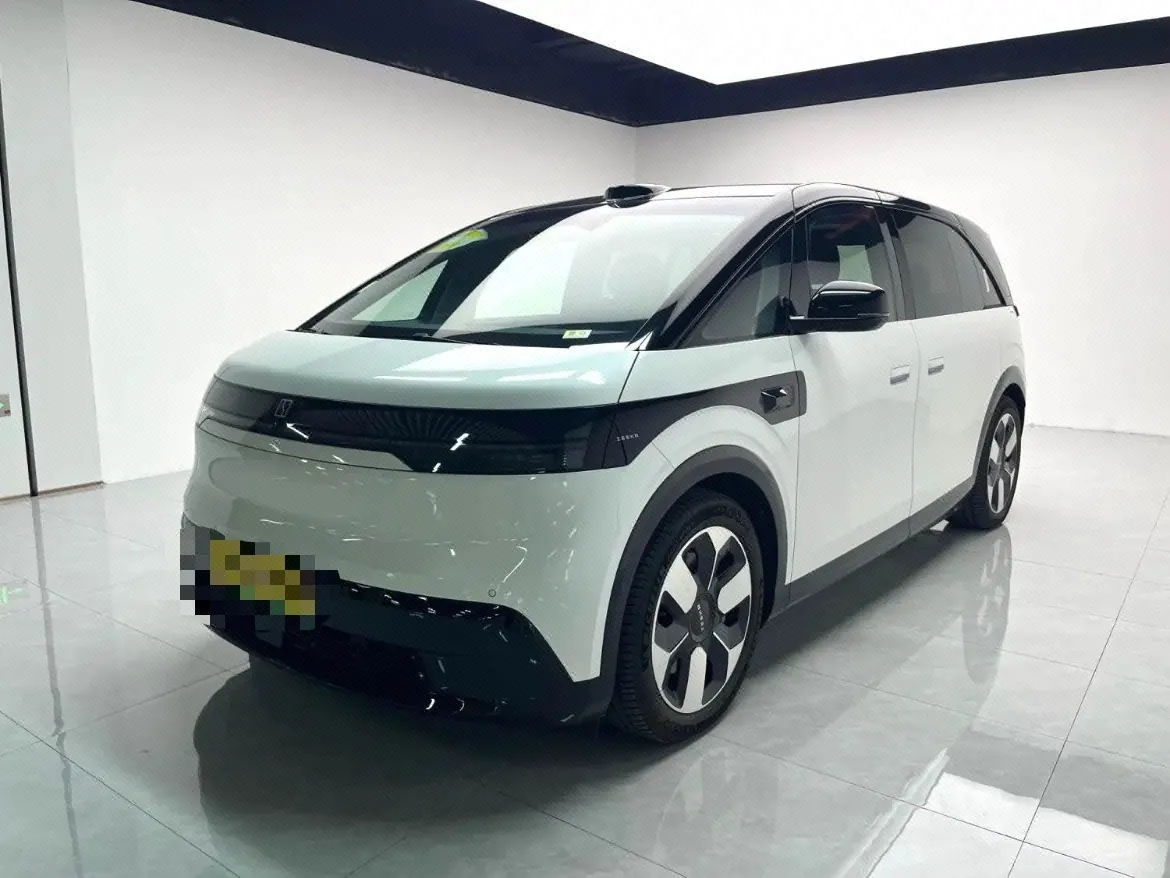 Open image lightbox: Zeekr 2025 Zeekr MIX Smart Driving Edition Automatic Transmission