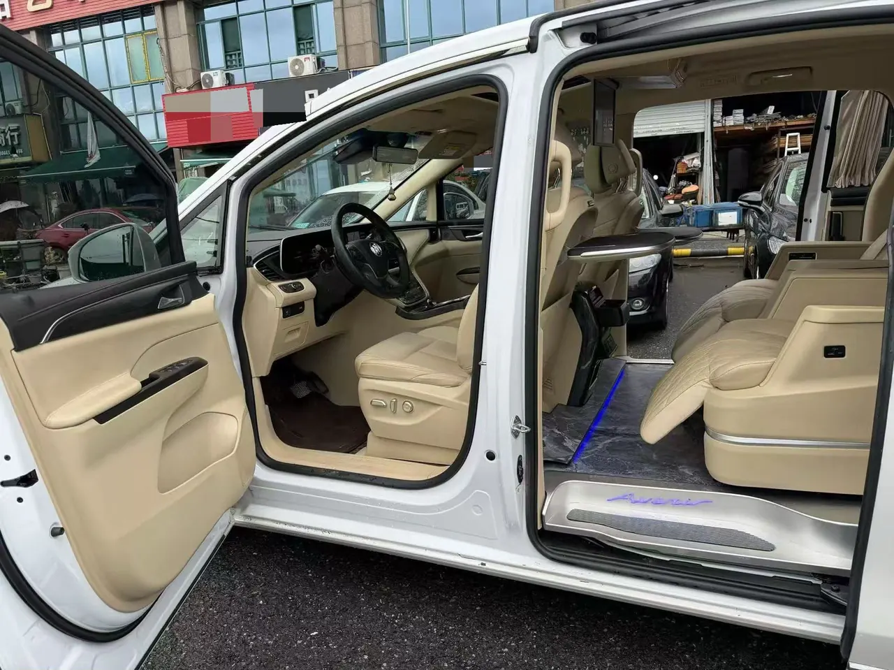 Buick 2023 GL8 ES Lu Zun 48V 2.0T 653T Exclusive Heyue Edition Automatic Gear 5