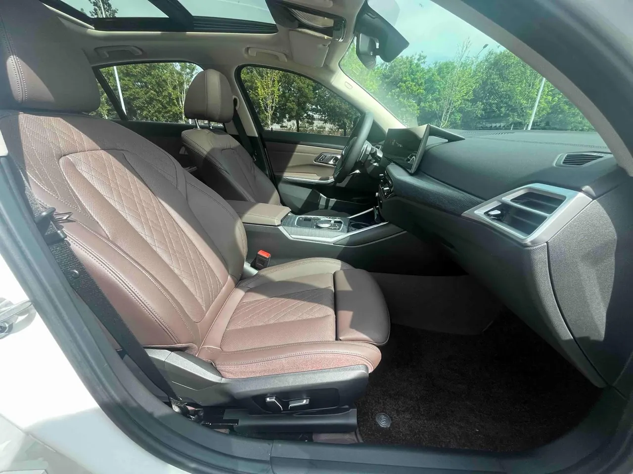 BMW 3 Series 2025 325Li 2.0T M Sports Suit Automatic Gear 12