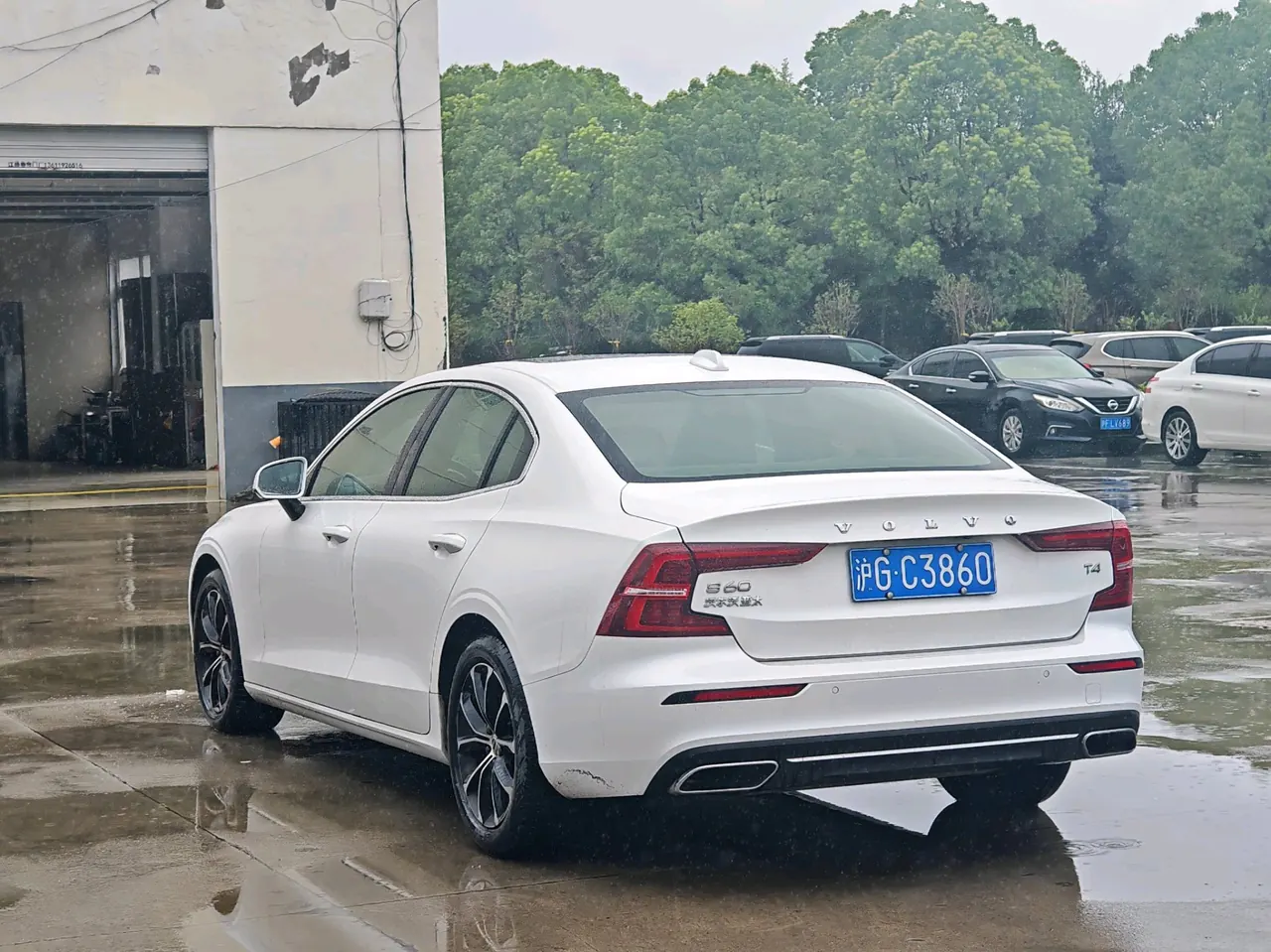 Volvo 2021 S60 2.0T T4 Zhiyi Deluxe Edition Automatic Gear 7