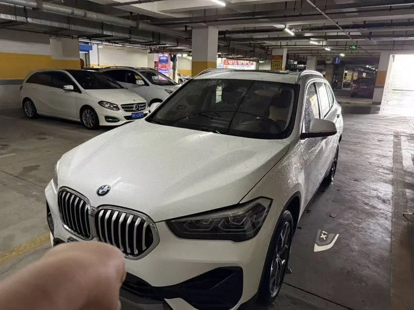 Open image lightbox: BMW 2022 X1 sDrive25Li 2.0T Leading Automatic Gear