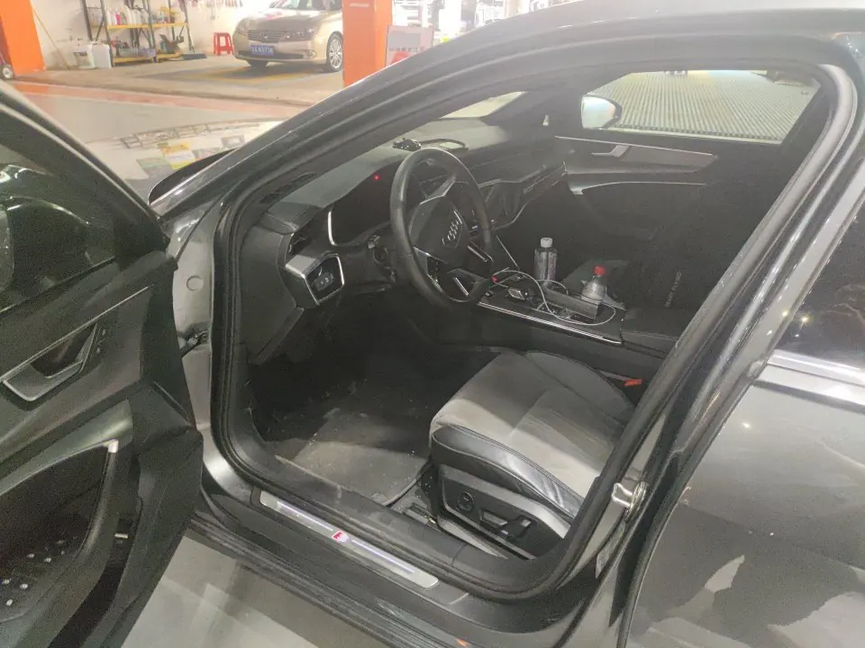 Audi 2020 A6L 2.0TFSI 45TFSI Selected Dynamic Automatic 3