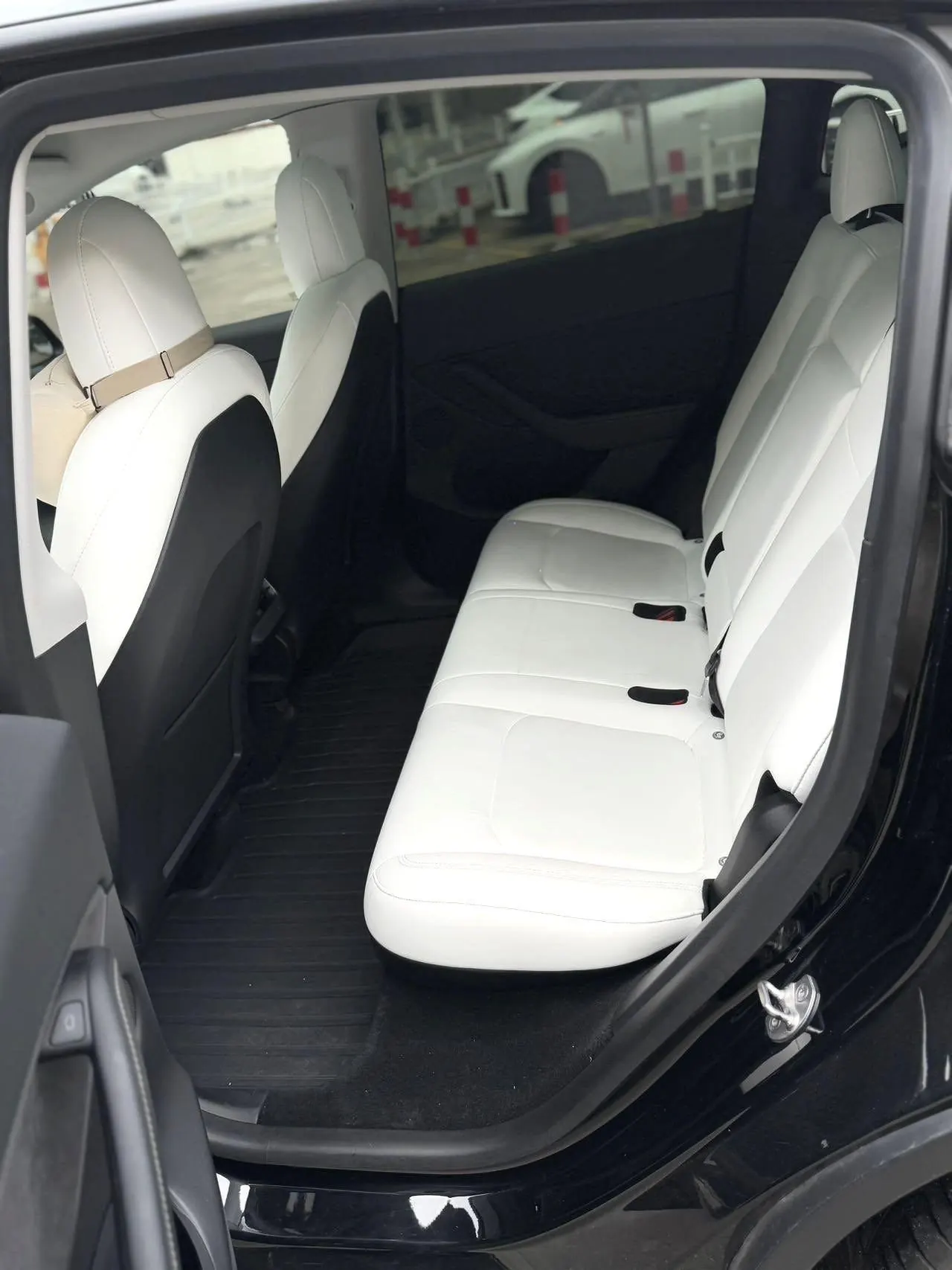 Tesla 2021 Model Y Standard Endurance Rear Drive Automatic Gear 3