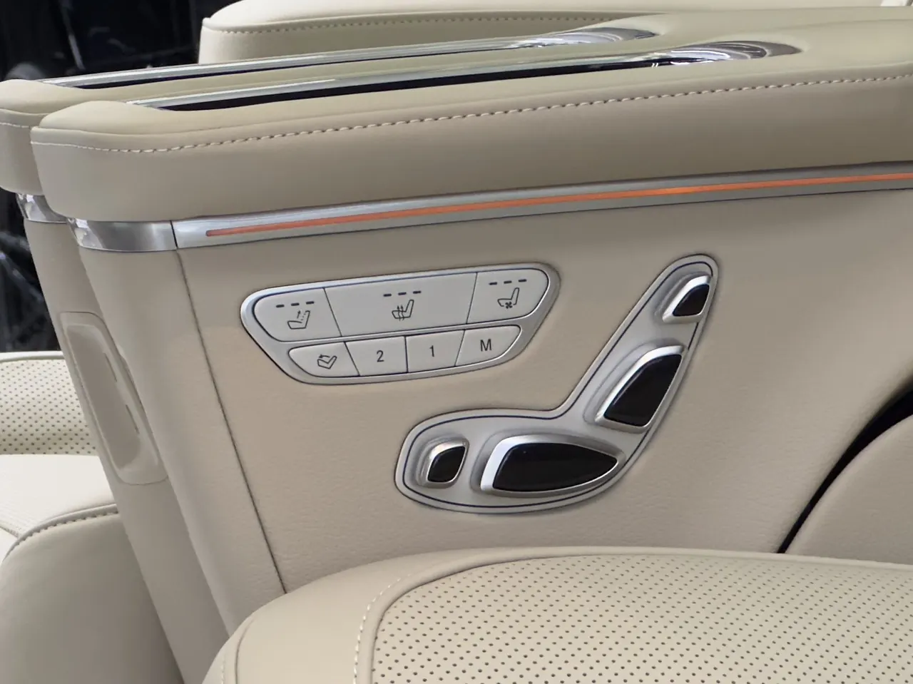 Mercedes Benz V 2022V 260 L 2.0T Deluxe Edition Automatic Gear 11