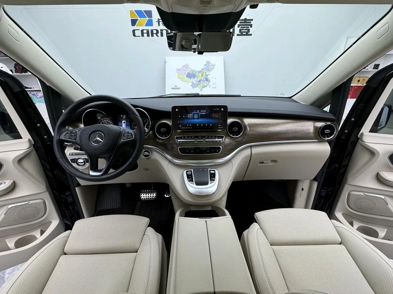 Mercedes Benz V 2022V 260 L 2.0T Deluxe Edition Automatic Gear 8