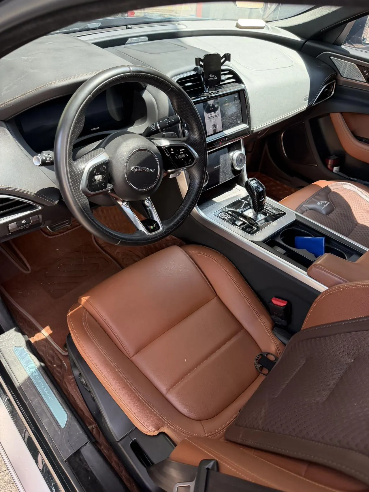 Jaguar 2022 XEL 2.0T 250PS R-DYNAMIC S Enterprising Sports Edition Automatic Gear 4