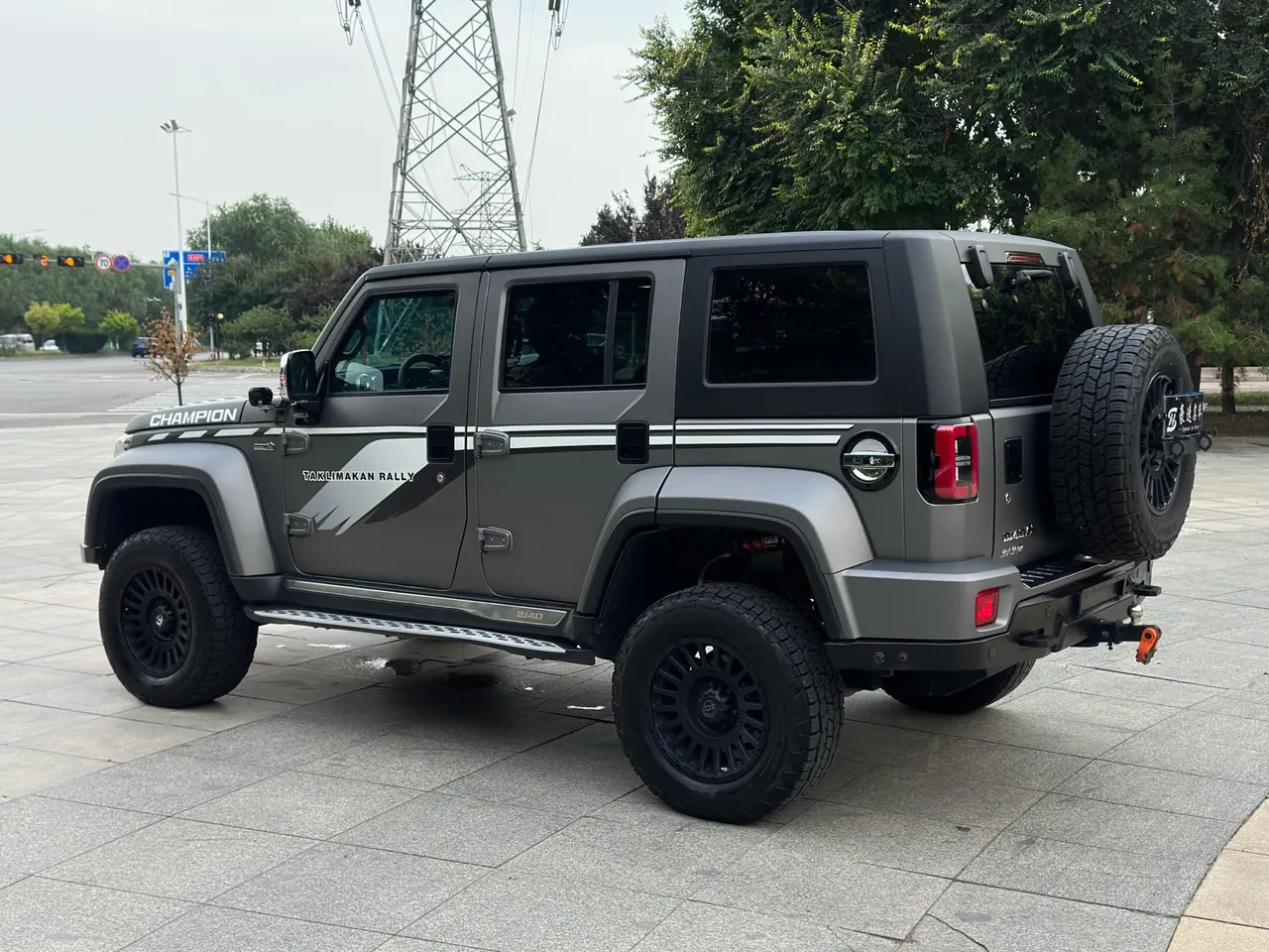 Beijing 2022 BJ40 2.0T Four-wheel Drive Ring Tower Champion Edition Automatic Gear 2