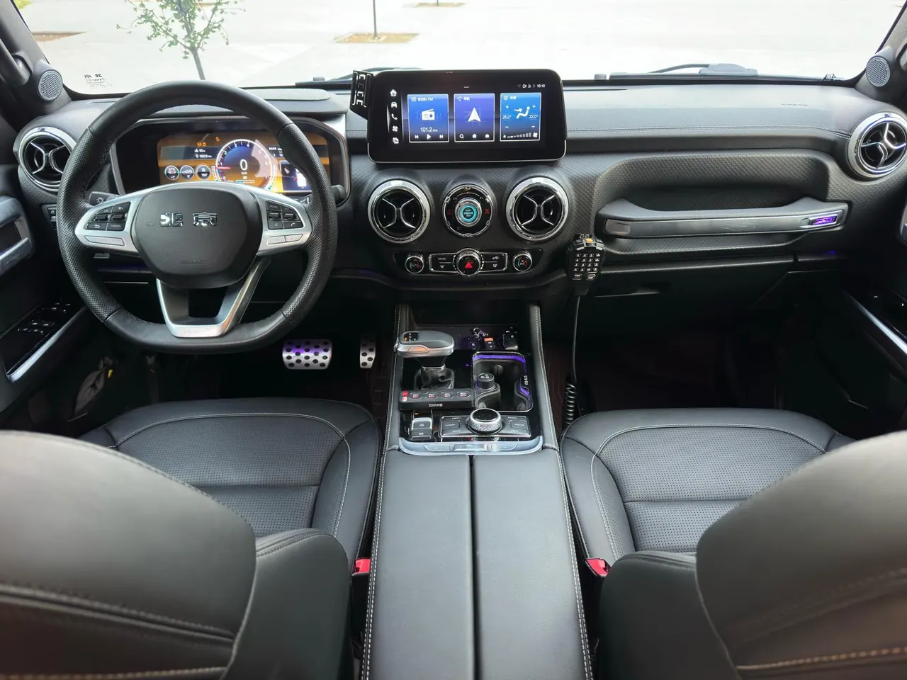 Beijing 2022 BJ40 2.0T Four-wheel Drive Ring Tower Champion Edition Automatic Gear 7