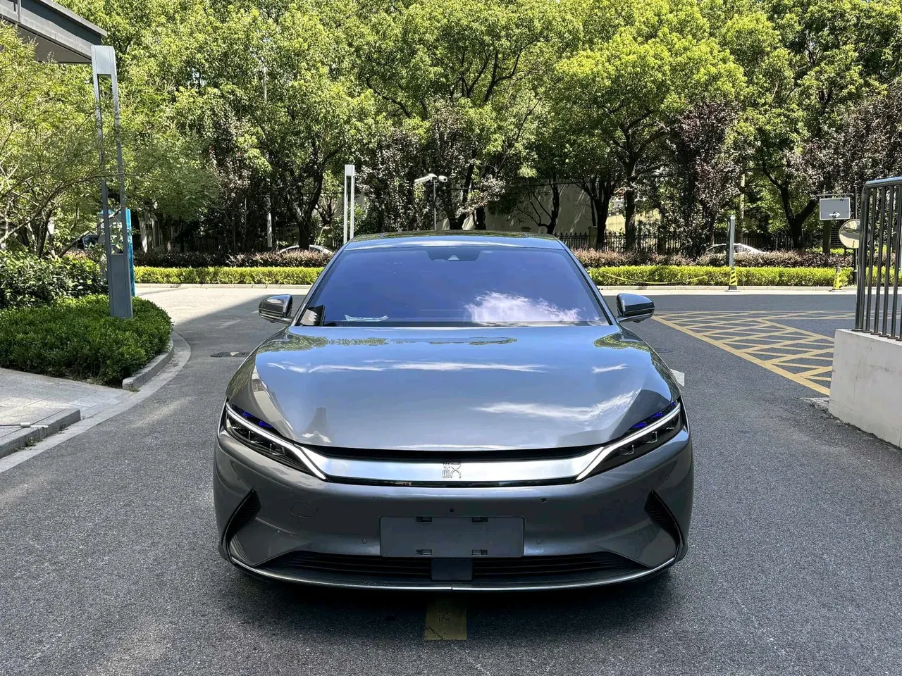 BYD 2020 Han Super Long Endurance Edition Noble Automatic Transmission 3