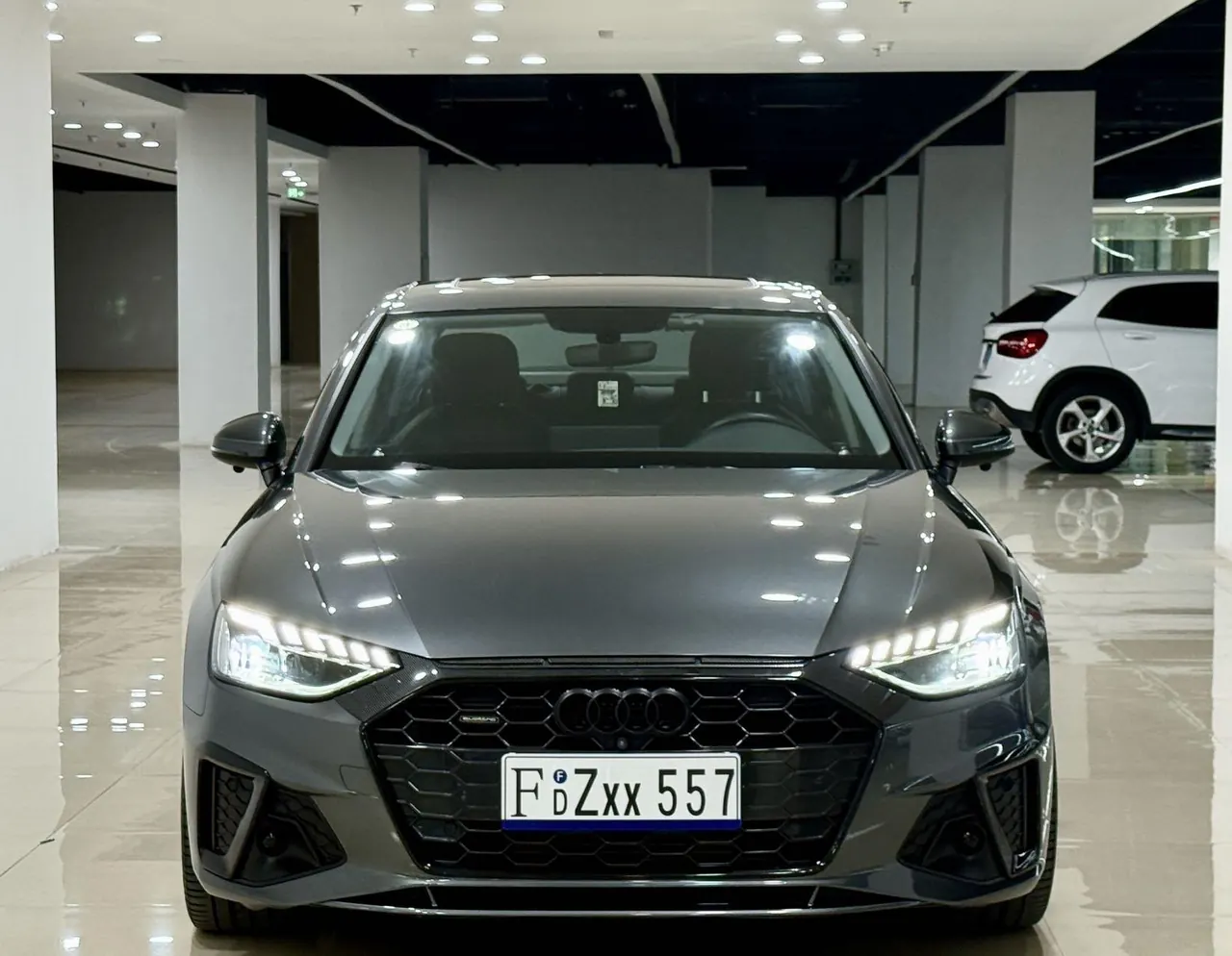 Audi 2020 A4L 2.0TFSI 40TFSI Deluxe Dynamic Automatic 2