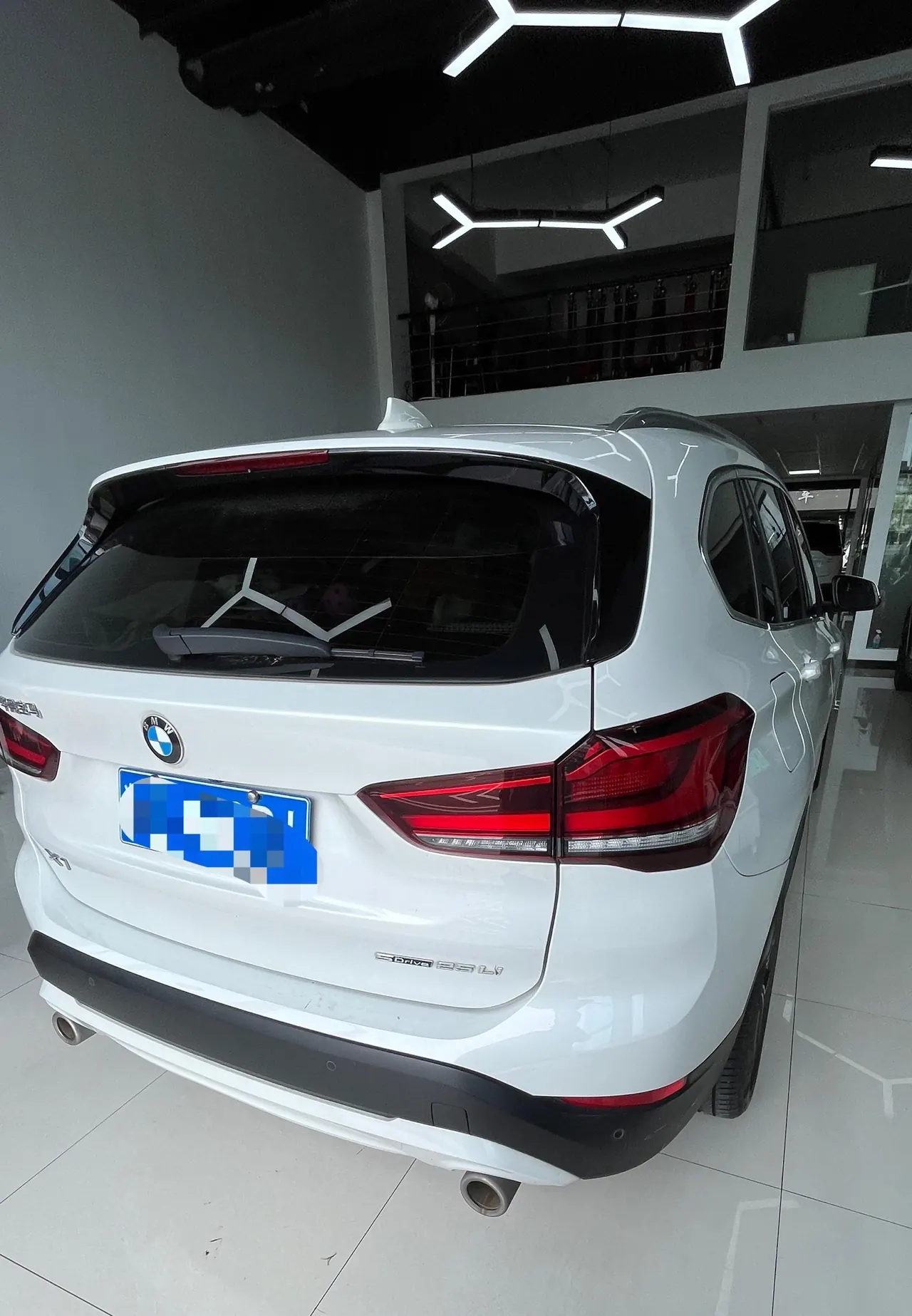 BMW 2021 X1 sDrive25Li 2.0T Leading Automatic Gear 6
