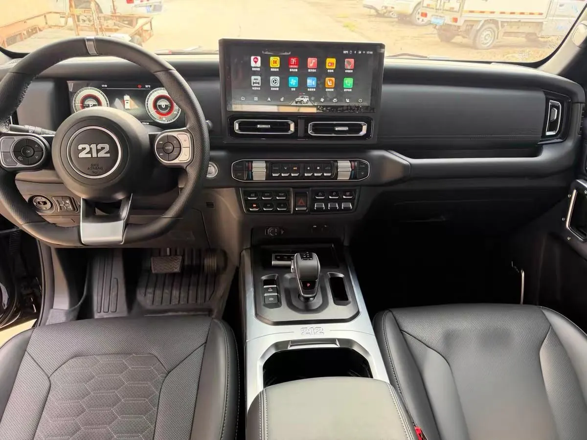 212 2025 T01 2.0T Diesel Edition Automatic Gear 2