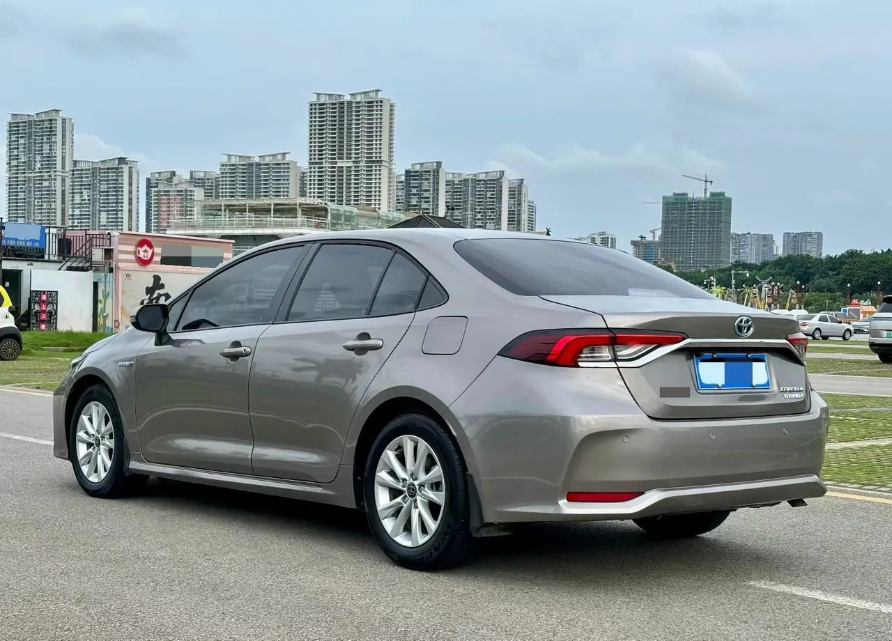 Toyota 2021 Corolla Double Engine 1.8 Stepless Elite Automatic Gear 4