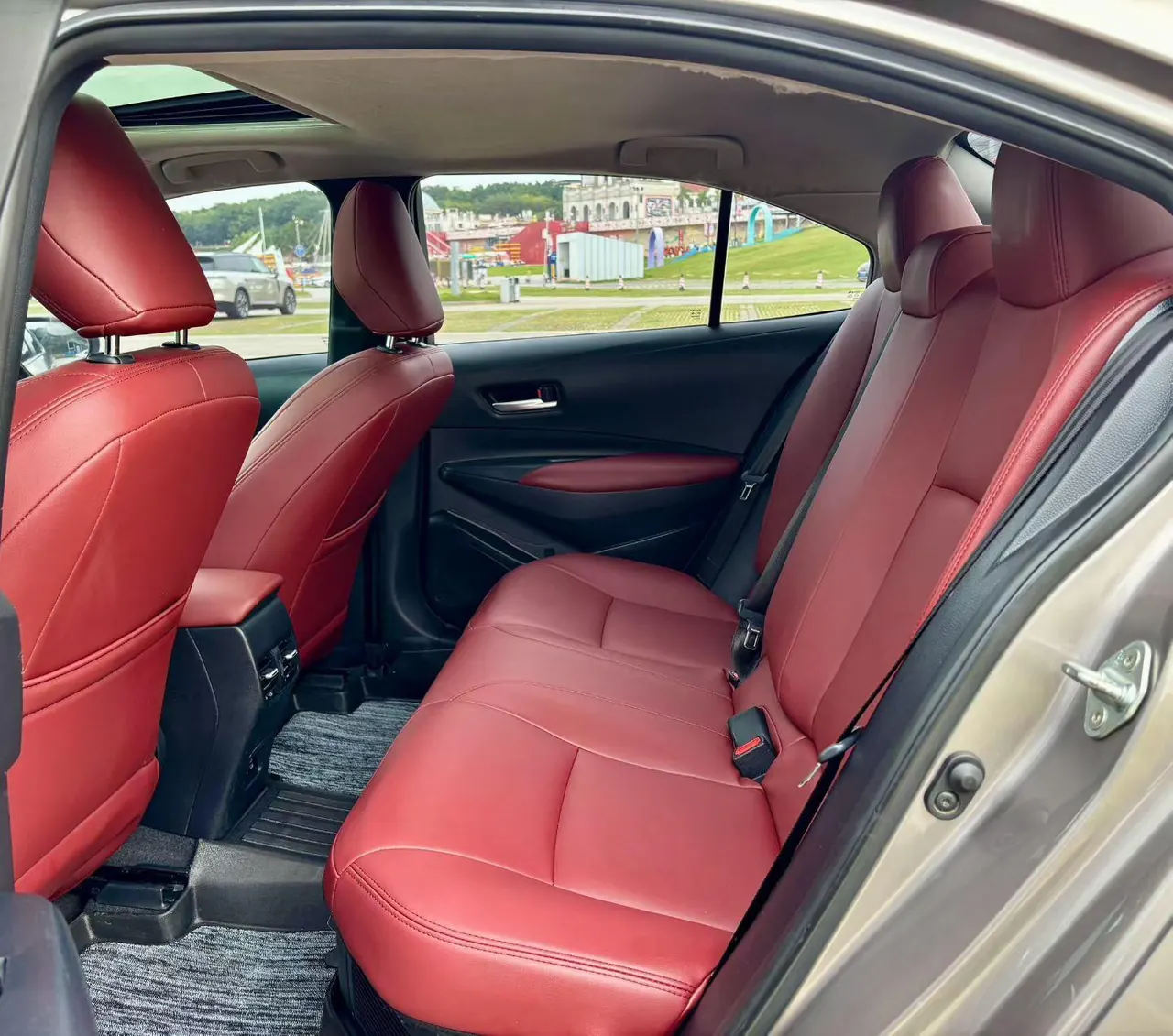 Toyota 2021 Corolla Double Engine 1.8 Stepless Elite Automatic Gear 7