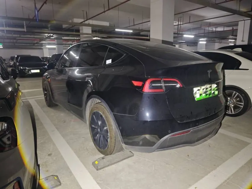 Tesla 2023 Model Y rear-wheel drive version automatic transmission 5