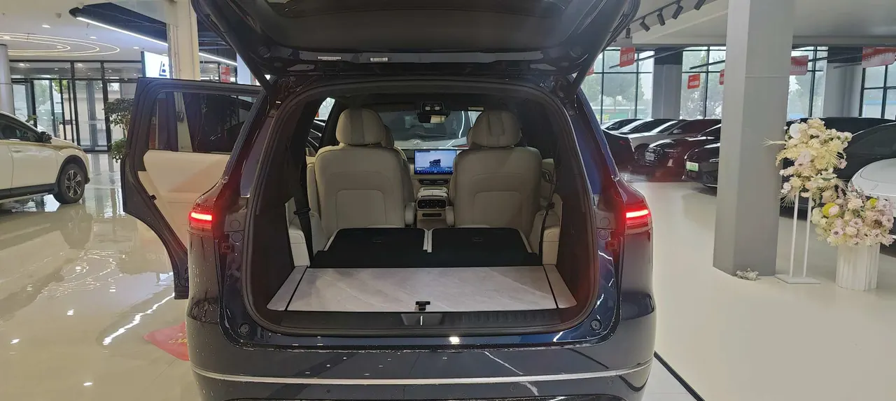 ChangAn Deepal 2025 S09 four-wheel drive Ultra high-fixed automatic gear 6