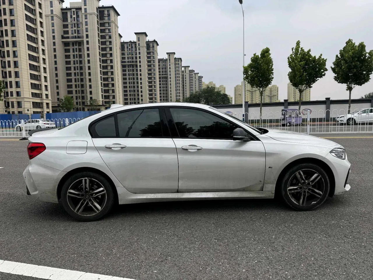 BMW 1 Series 2021 120i 1.5T M Sport Night Edition (facelift) Automatic 5