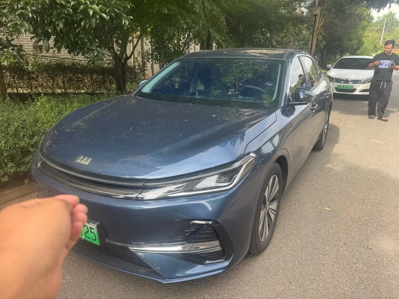 Open image lightbox: Geely Galaxy 2025 A7 EM-i 1.5 150km Premium Edition Automatic Gear
