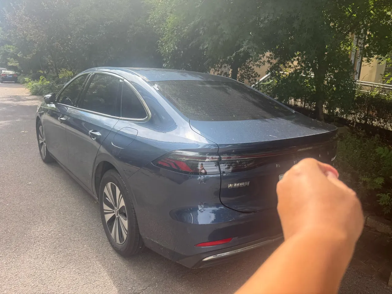 Geely Galaxy 2025 A7 EM-i 1.5 150km Premium Edition Automatic Gear 2