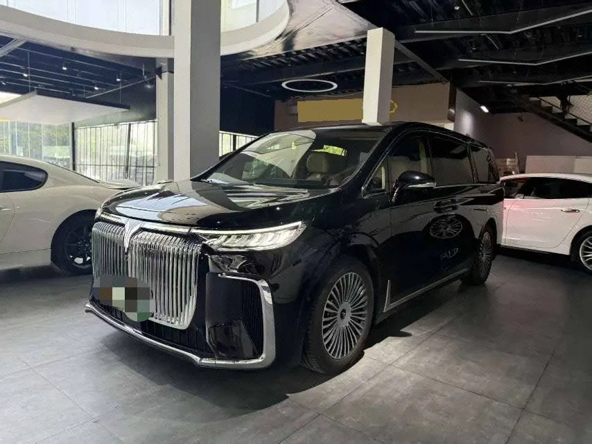 打开图片灯箱:Voyah 2025 Model Dreamer PHEV 1.5T Four-Wheel-Drive Excellence Kunpeng Version Automatic Transmission