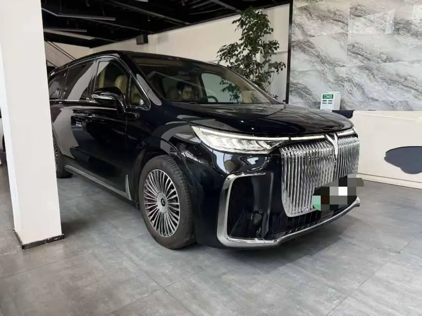 Voyah 2025 Model Dreamer PHEV 1.5T Four-Wheel-Drive Excellence Kunpeng Version Automatic Transmission 2