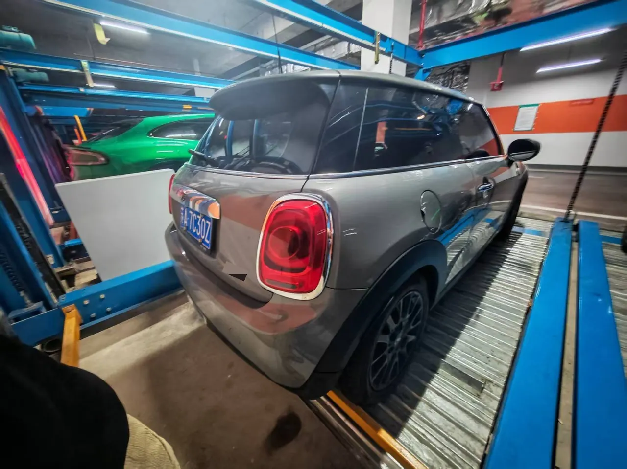 MINI Mini (imported) 2021 Mini One PLUS 1.5T automatic gear 3