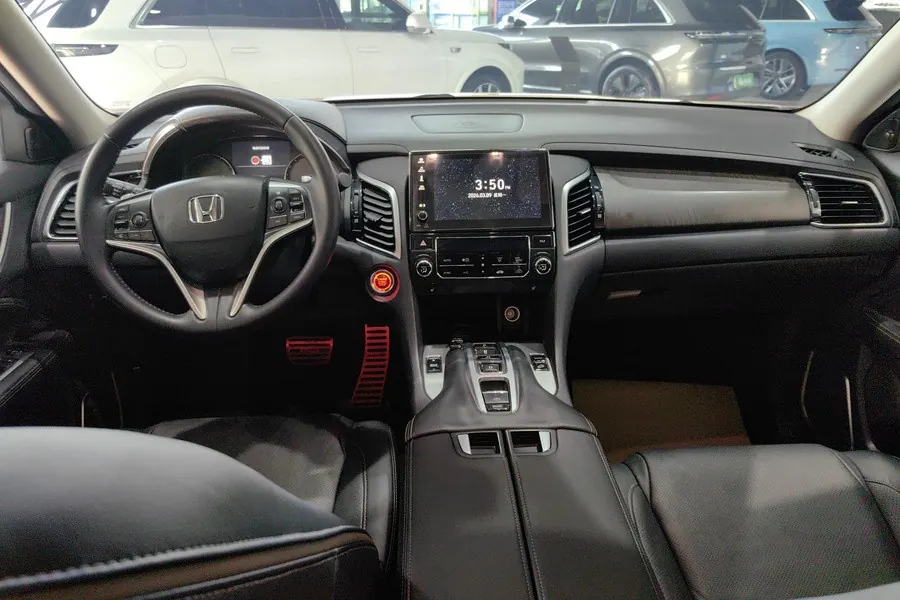 Honda 2020 Crown Road 2.0T 370TURBO Two-Drive Deluxe Automatic Gear 4