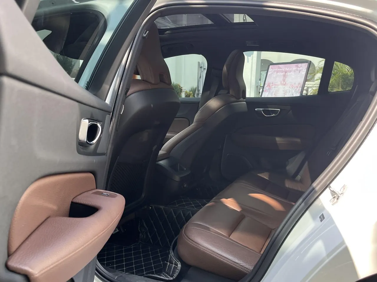 Wolvo 2020 S60 2.0T T4 Zhiyuan Sports Edition Automatic Gear 6