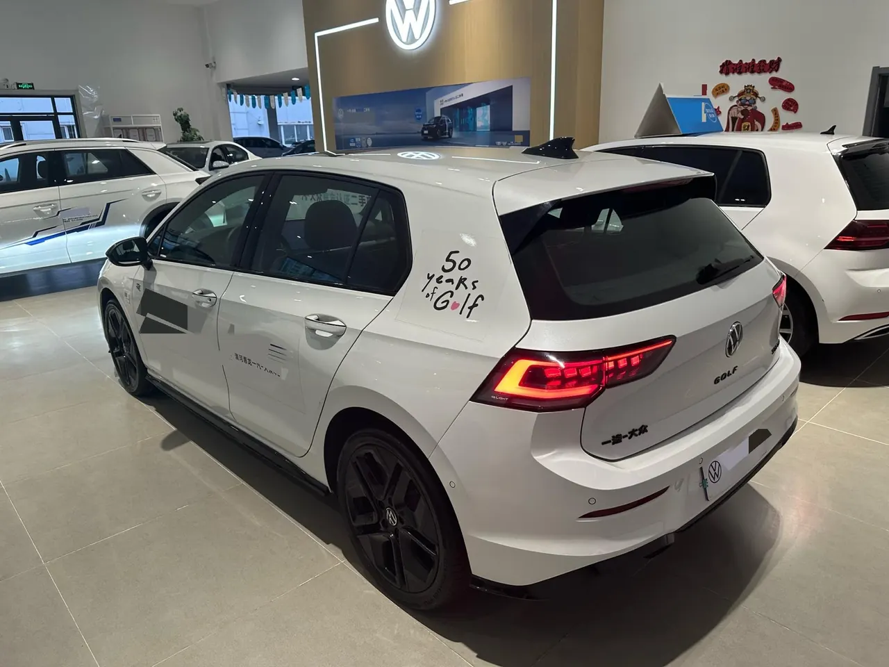 Volkswagen 2025 Golf 8 R-Line 1.5TSI 300TSI Automatic 4