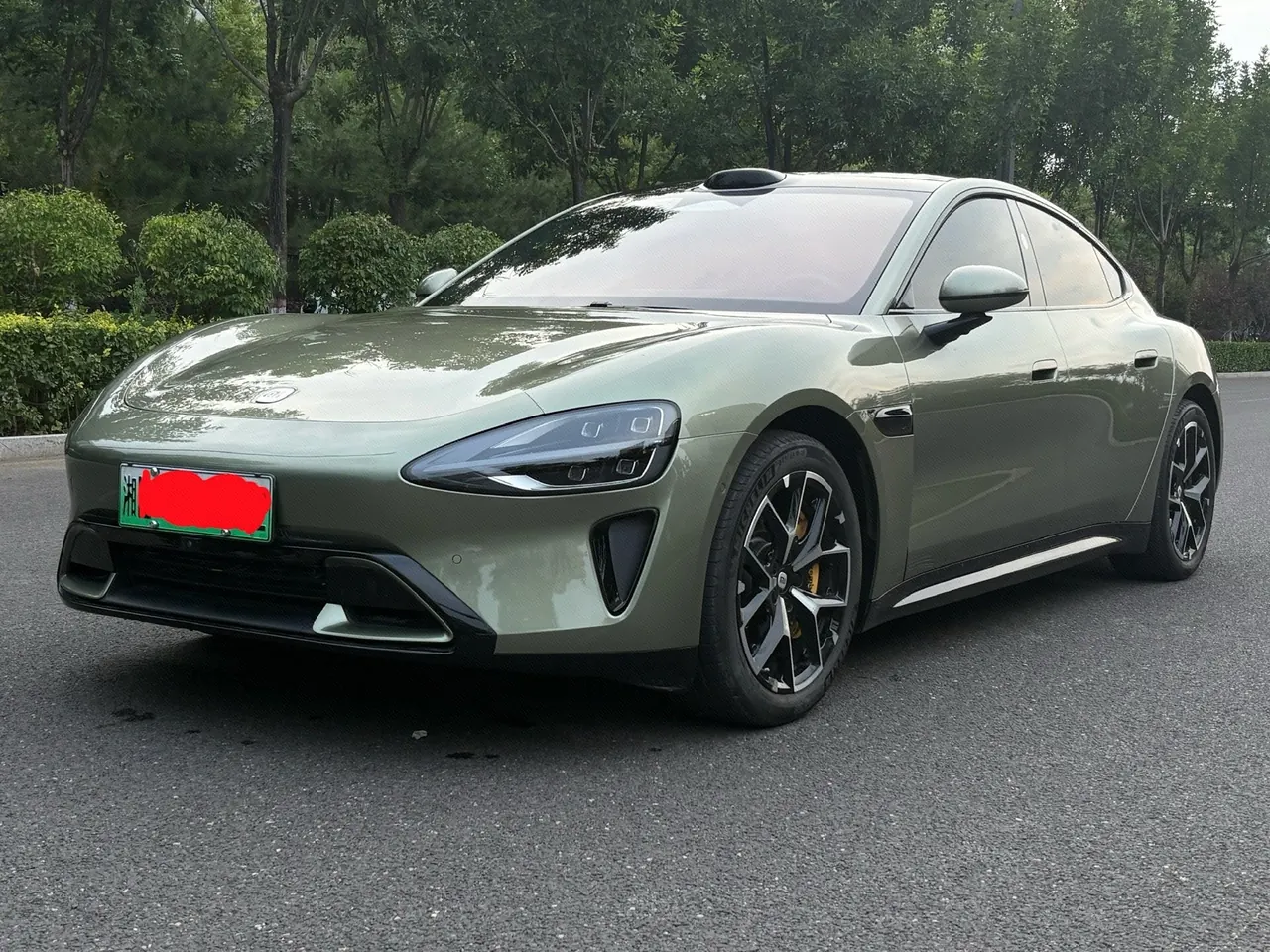 打开图片灯箱:MI 2024 SU 7 830km Rear Drive Ultra Long Endurance High-end Smart Drive Pro Edition Automatic Gear