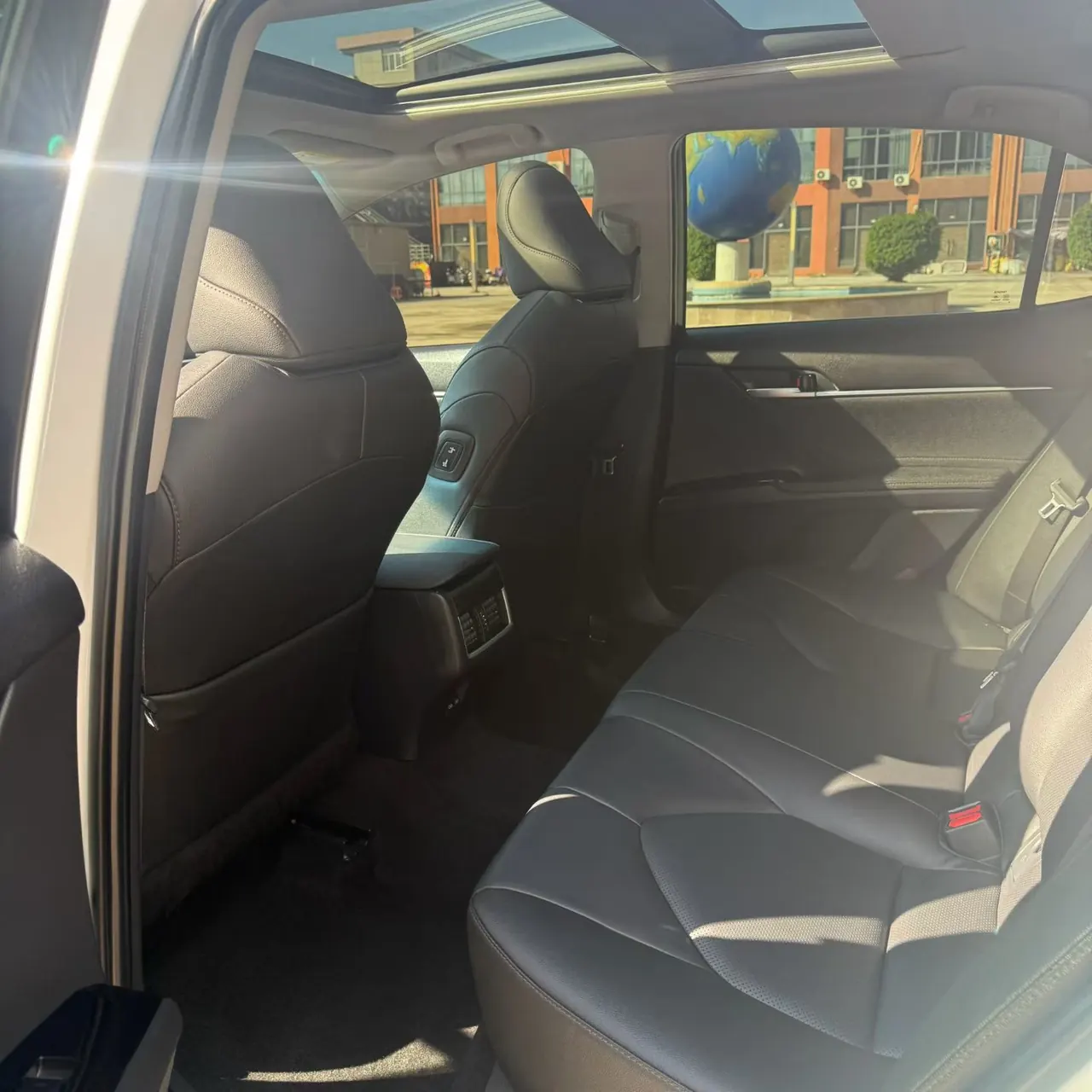 Toyota 2021 Camry 2.5G Deluxe Edition Automatic Gear 6