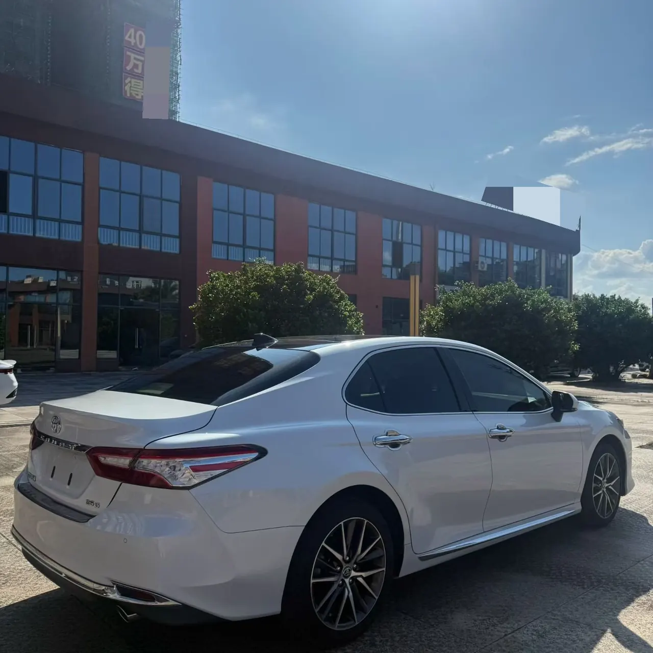 Toyota 2021 Camry 2.5G Deluxe Edition Automatic Gear 7