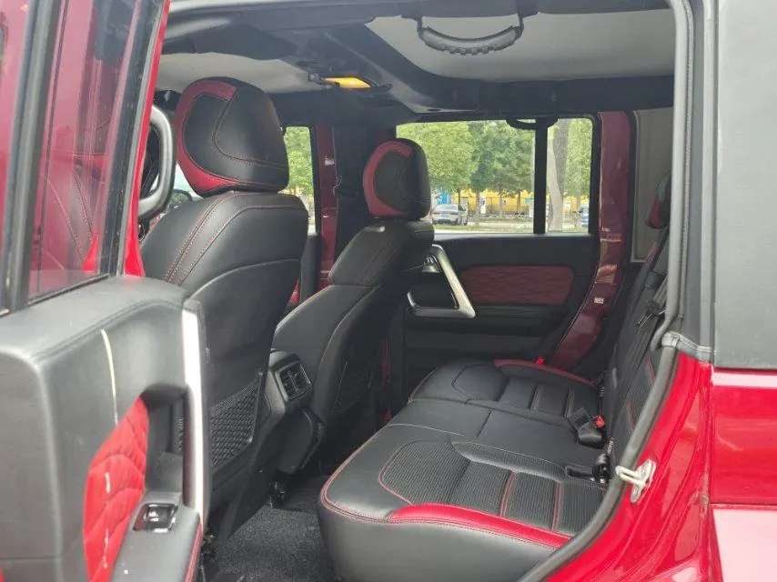 Beijing 2021 BJ40 2.0T Four-wheel Drive Ring Tower Champion Edition Automatic Gear 4