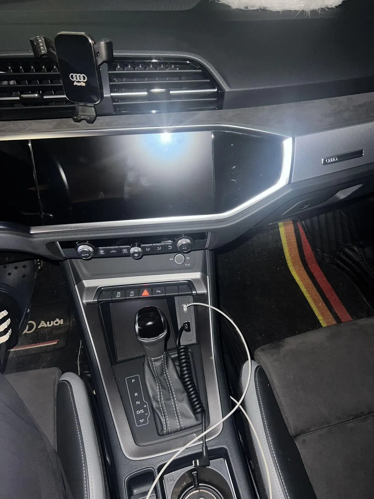Audi 2021 Q3 1.4TFSI 35TFSI Fashion Elegant Automatic Gear 3