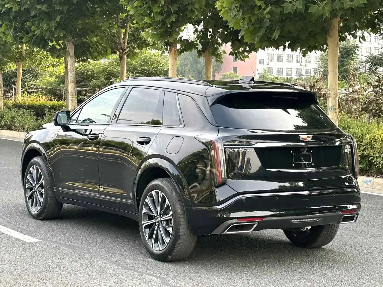 Cadillac 2025 XT5 48V 2.0T Luxury Automatic Gear 4
