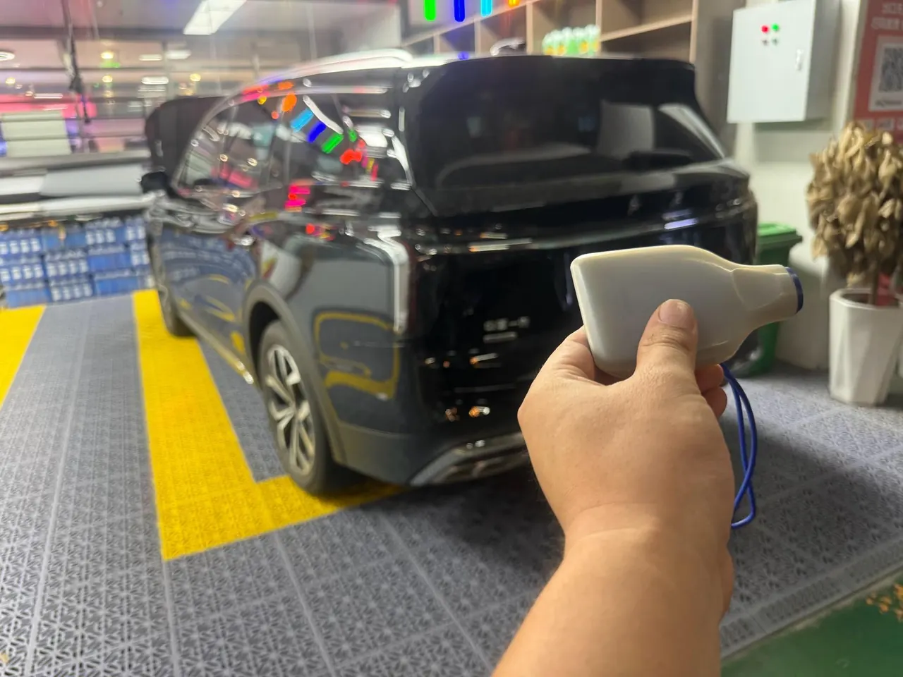 HongQi 2025 HS7 48V 2.0T 4-wheel drive flag version 6-seat automatic gear 2