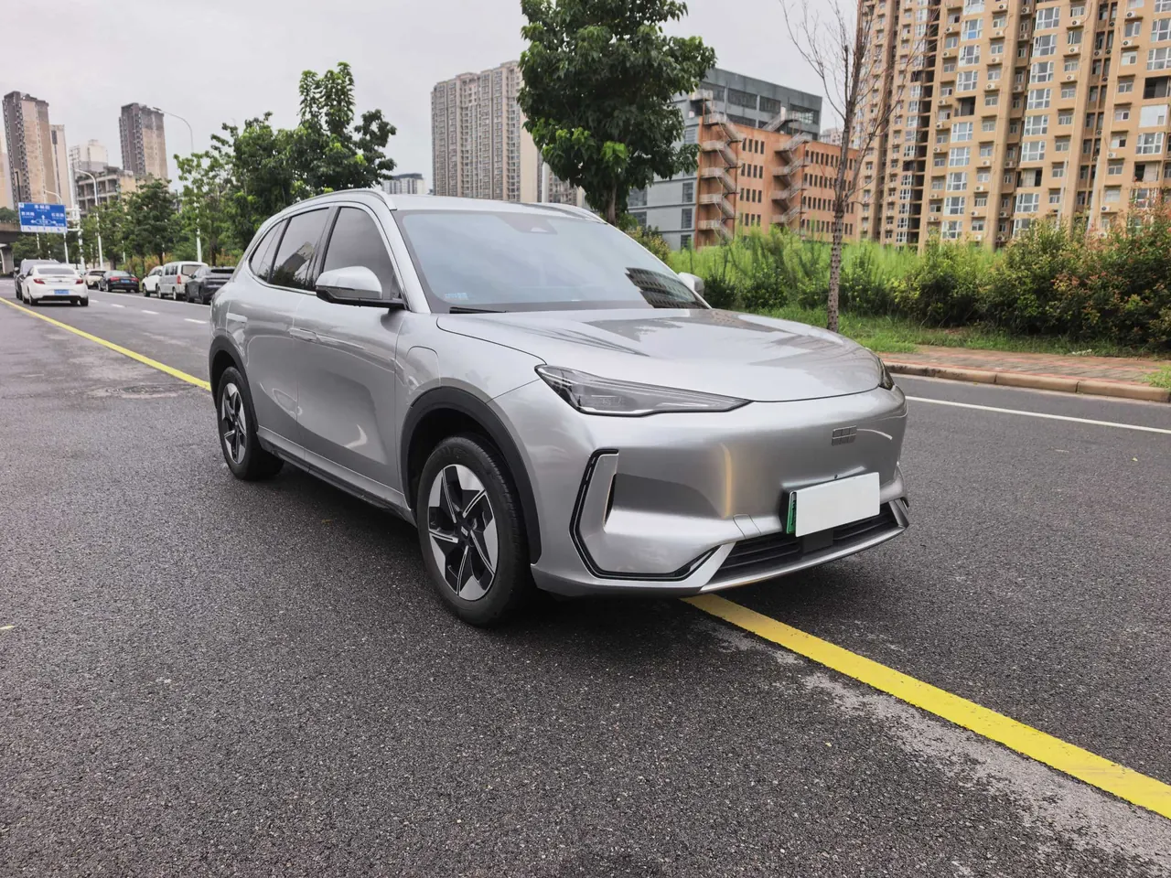 Geely Galaxy 2026 E 5 610km Discovery Edition Automatic Gear 3