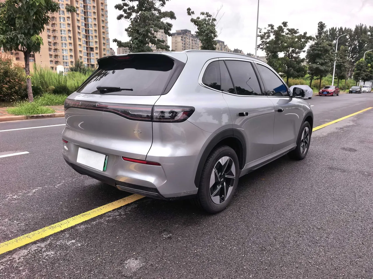 Geely Galaxy 2026 E 5 610km Discovery Edition Automatic Gear 8