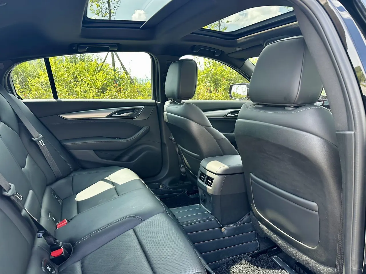 Cadillac 2025 CT5 2.0T 28T City Sports Edition Automatic Gear 5