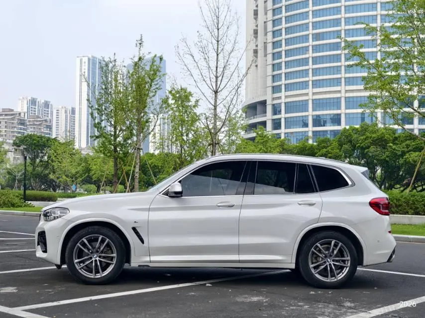 BMW 2021 X3 xDrive28i 2.0T M sports suit (changed) automatic gear 3
