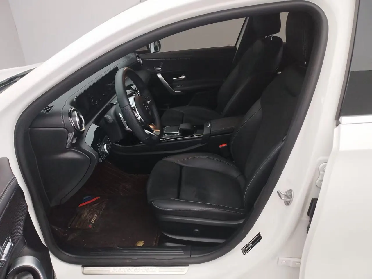 Mercedes Benz Class A 2021 A 200 L 1.3T Fashion Automatic Gear 3