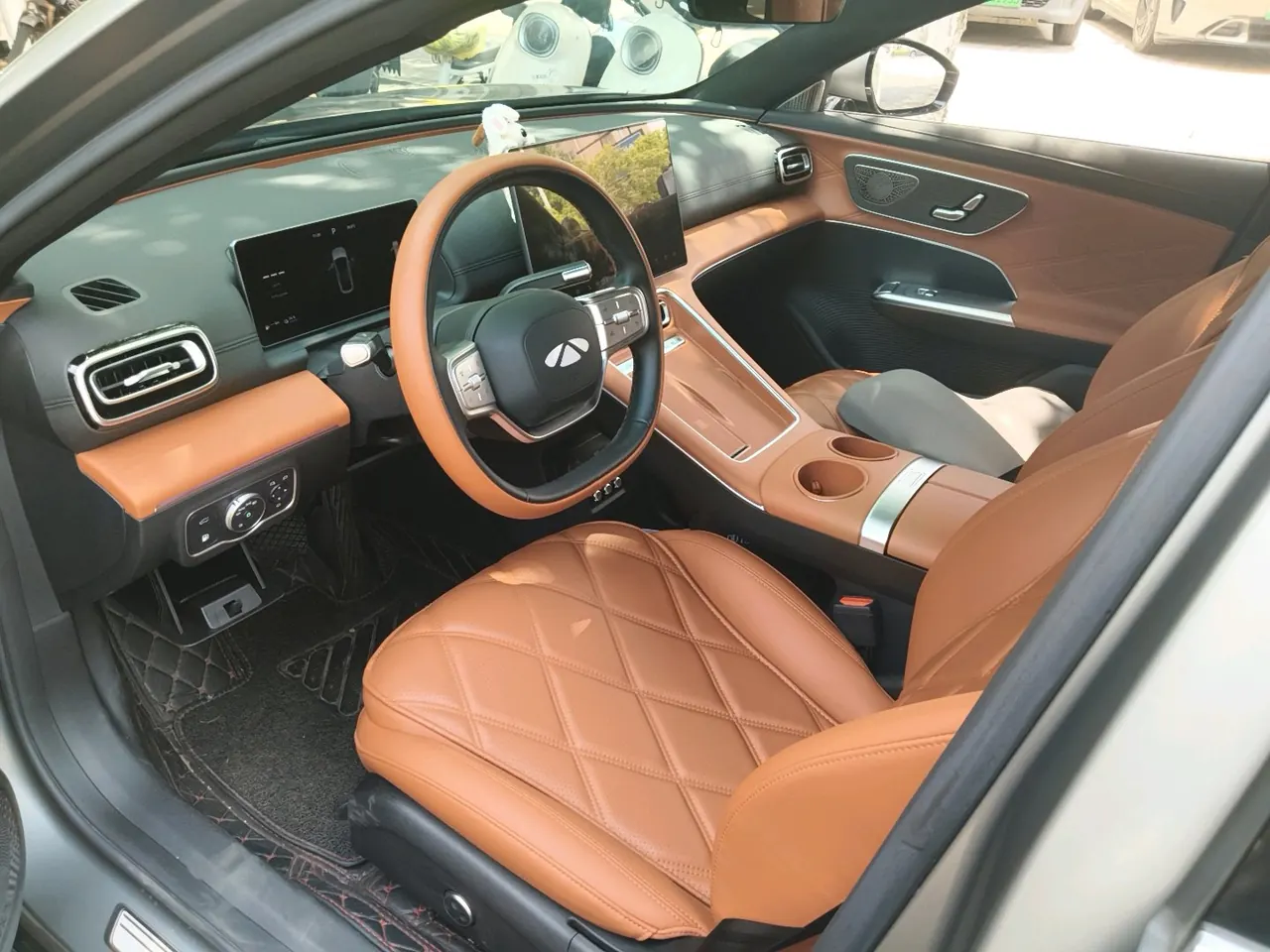 Chery 2025 Fengyun A9L 1.5T 260 Boya Luxury Edition Automatic Gear 3