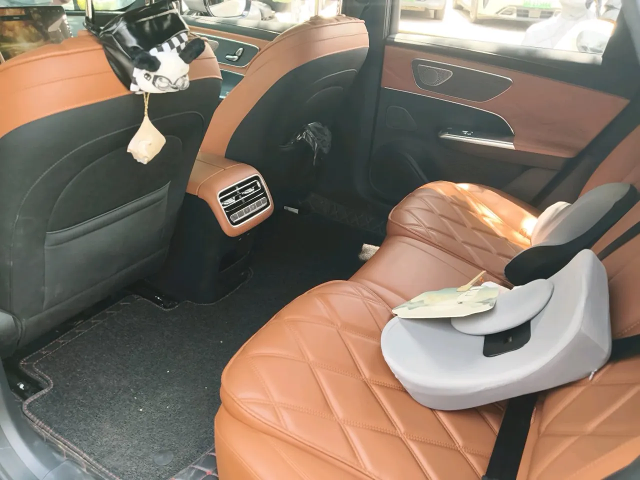 Chery 2025 Fengyun A9L 1.5T 260 Boya Luxury Edition Automatic Gear 4