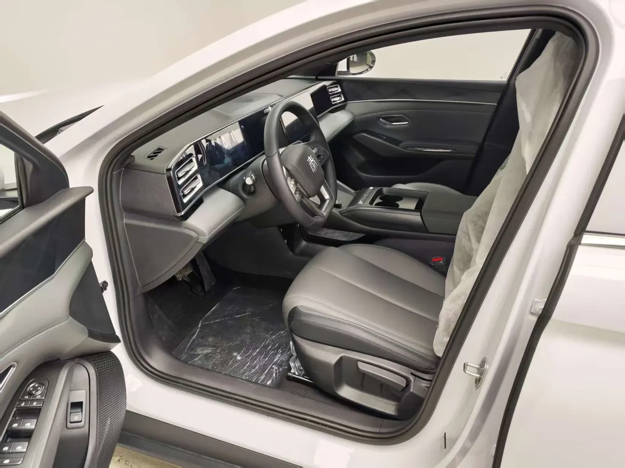 BYD 2026 Qin L DM-i 1.5 stepless 128KM aggressive automatic gear 7